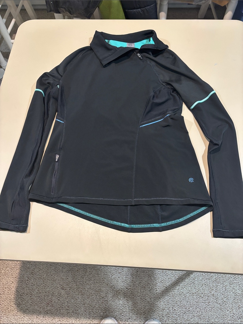 Champion Black Quarter-Zip Runner’s Pullover with Teal Interior Size Small